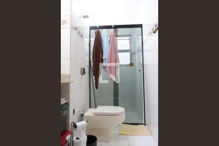 Casa à venda com 152m², 3 quartos e 2 vagas Casa à venda com 152m², 3 quartos e 2 vagasBanheiro