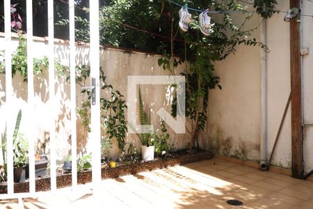 Casa à venda com 152m², 3 quartos e 2 vagas Casa à venda com 152m², 3 quartos e 2 vagasQuintal