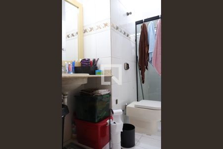 Casa à venda com 152m², 3 quartos e 2 vagas Casa à venda com 152m², 3 quartos e 2 vagasBanheiro