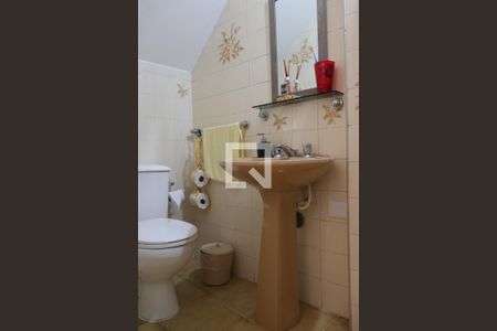 Casa à venda com 152m², 3 quartos e 2 vagas Casa à venda com 152m², 3 quartos e 2 vagasLavabo