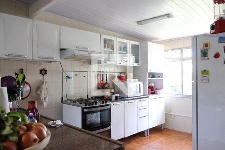 Casa à venda com 152m², 3 quartos e 2 vagas Casa à venda com 152m², 3 quartos e 2 vagasCozinha