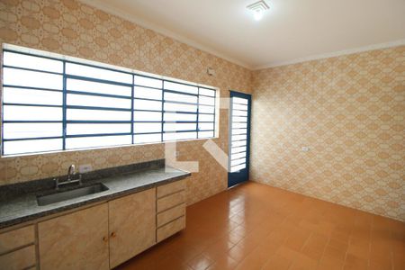 Casa à venda com 240m², 4 quartos e 6 vagasCozinha
