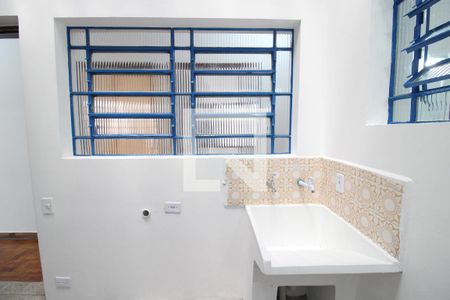 Casa à venda com 240m², 4 quartos e 6 vagasÁrea de Serviço