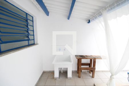 Casa à venda com 240m², 4 quartos e 6 vagasCasa 2 - Área de Serviço