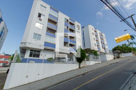 Fachada de apartamento para alugar com 1 quarto, 48m² em Carvoeira, Florianópolis