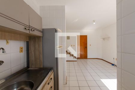Cozinha de apartamento para alugar com 1 quarto, 48m² em Carvoeira, Florianópolis