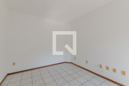 Quarto de apartamento para alugar com 1 quarto, 48m² em Carvoeira, Florianópolis