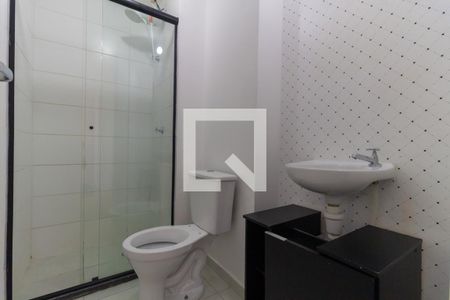Banheiro de kitnet/studio para alugar com 1 quarto, 24m² em Sé, São Paulo