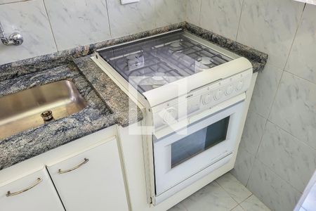 Apartamento para alugar com 98m², 2 quartos e 2 vagasCozinha