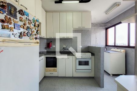 Apartamento para alugar com 98m², 2 quartos e 2 vagasCozinha