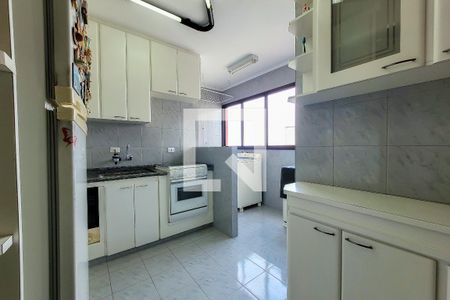 Apartamento para alugar com 98m², 2 quartos e 2 vagasCozinha