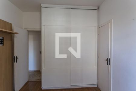 Armário da Suíte de apartamento para alugar com 3 quartos, 82m² em Sagrada Família, Belo Horizonte