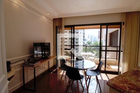 Apartamento à venda com 240m², 4 quartos e 4 vagas Apartamento à venda com 240m², 4 quartos e 4 vagasSala de Jantar
