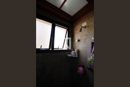Apartamento à venda com 240m², 4 quartos e 4 vagas Apartamento à venda com 240m², 4 quartos e 4 vagasBanheiro da Suíte 3