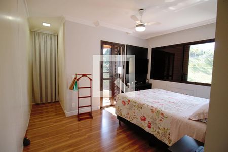 Apartamento à venda com 240m², 4 quartos e 4 vagas Apartamento à venda com 240m², 4 quartos e 4 vagasSuíte 4