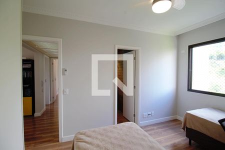Apartamento à venda com 240m², 4 quartos e 4 vagas Apartamento à venda com 240m², 4 quartos e 4 vagasSuíte 1