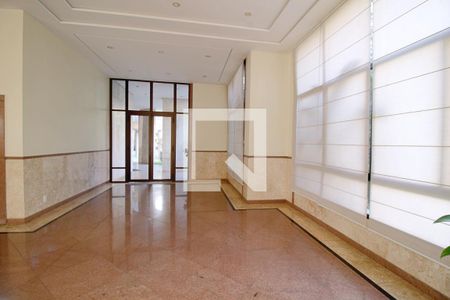 Apartamento à venda com 240m², 4 quartos e 4 vagas Apartamento à venda com 240m², 4 quartos e 4 vagasÁrea comum - Salão de festas