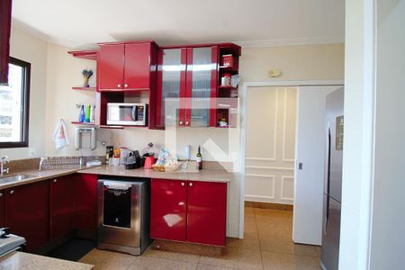 Apartamento à venda com 240m², 4 quartos e 4 vagas Apartamento à venda com 240m², 4 quartos e 4 vagasCozinha