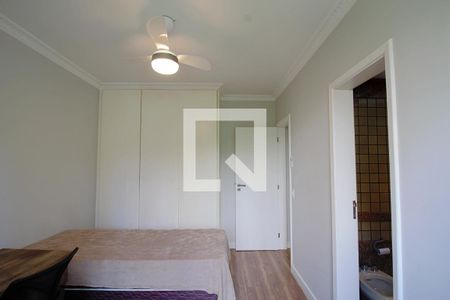 Apartamento à venda com 240m², 4 quartos e 4 vagas Apartamento à venda com 240m², 4 quartos e 4 vagasSuíte 1