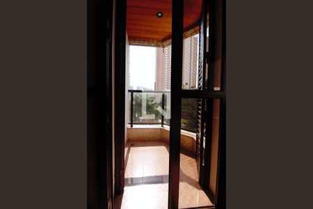 Apartamento à venda com 240m², 4 quartos e 4 vagas Apartamento à venda com 240m², 4 quartos e 4 vagasVaranda da Suíte 4