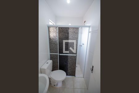 Casa à venda com 75m², 2 quartos e sem vaga Casa à venda com 75m², 2 quartos e sem vagaBanheiro