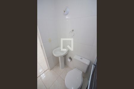 Casa à venda com 75m², 2 quartos e sem vaga Casa à venda com 75m², 2 quartos e sem vagaBanheiro