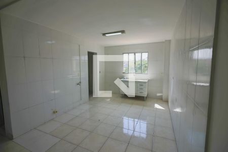 Sala / Cozinha de casa à venda com 2 quartos, 75m² em Jardim Ester, São Paulo