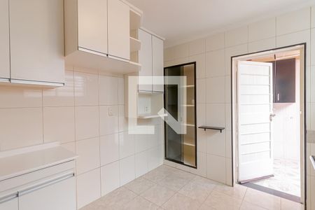 Casa para alugar com 150m², 3 quartos e 2 vagasCozinha