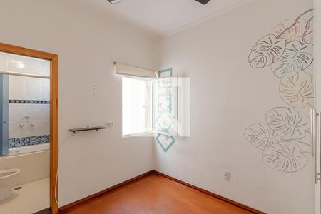 Casa para alugar com 150m², 3 quartos e 2 vagasSuíte