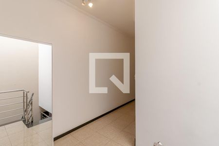 Casa para alugar com 150m², 3 quartos e 2 vagasCorredor