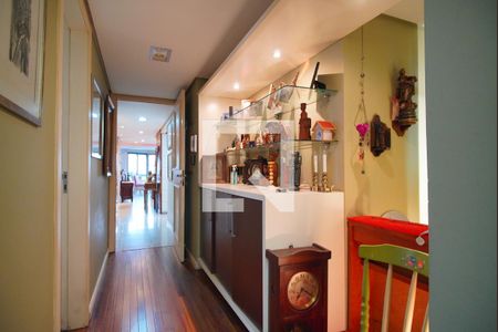 Apartamento para alugar com 300m², 3 quartos e 3 vagasCorredor