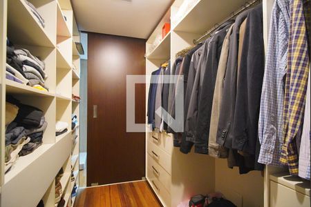Apartamento para alugar com 300m², 3 quartos e 3 vagasCloset
