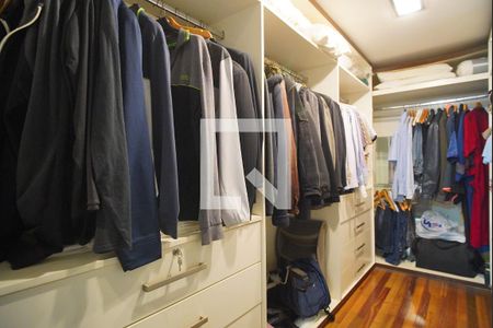 Apartamento para alugar com 300m², 3 quartos e 3 vagasCloset