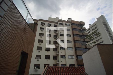 Apartamento para alugar com 300m², 3 quartos e 3 vagasQuarto1_Vista