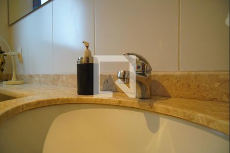 Apartamento para alugar com 300m², 3 quartos e 3 vagasBanheiro Corredor