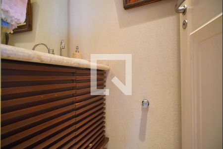 Lavabo de apartamento para alugar com 3 quartos, 300m² em Auxiliadora, Porto Alegre