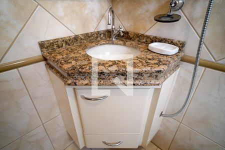 Apartamento para alugar com 76m², 2 quartos e 1 vagaBanheiro da Suíte