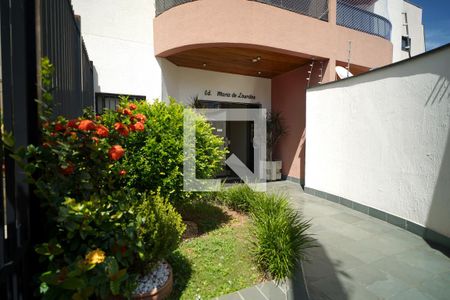 Apartamento para alugar com 76m², 2 quartos e 1 vagaFachada