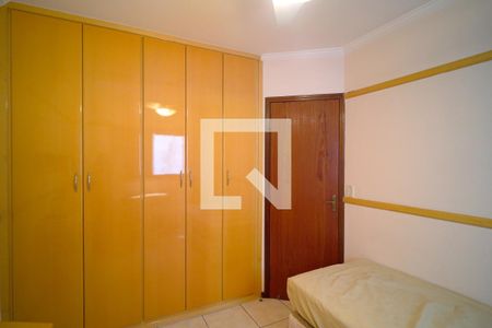 Apartamento para alugar com 76m², 2 quartos e 1 vagaQuarto
