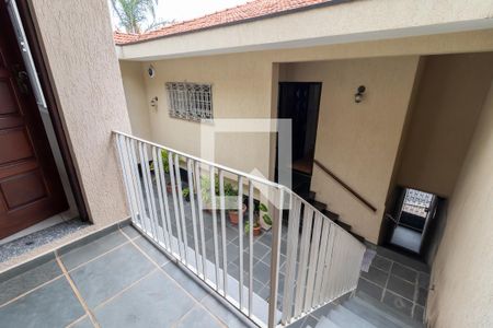 Casa à venda com 254m², 5 quartos e 3 vagas Casa à venda com 254m², 5 quartos e 3 vagasVaranda da Edícula