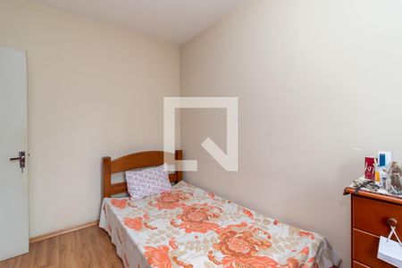 Casa à venda com 254m², 5 quartos e 3 vagas Casa à venda com 254m², 5 quartos e 3 vagasQuarto 1