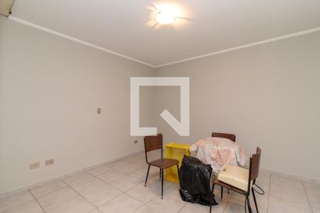 Casa à venda com 254m², 5 quartos e 3 vagas Casa à venda com 254m², 5 quartos e 3 vagasQuarto da Edícula