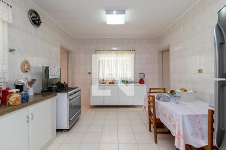 Casa à venda com 254m², 5 quartos e 3 vagas Casa à venda com 254m², 5 quartos e 3 vagasCozinha