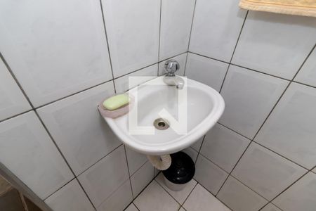 Casa à venda com 254m², 5 quartos e 3 vagas Casa à venda com 254m², 5 quartos e 3 vagasBanheiro 2