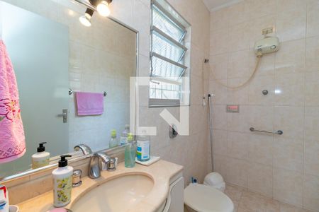 Casa à venda com 254m², 5 quartos e 3 vagas Casa à venda com 254m², 5 quartos e 3 vagasBanheiro 1