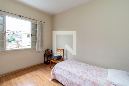 Casa à venda com 254m², 5 quartos e 3 vagas Casa à venda com 254m², 5 quartos e 3 vagasQuarto 2