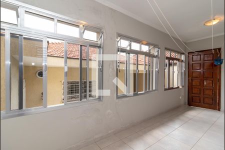Casa à venda com 254m², 5 quartos e 3 vagas Casa à venda com 254m², 5 quartos e 3 vagasSala da Edícula