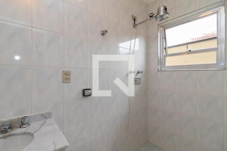 Casa à venda com 254m², 5 quartos e 3 vagas Casa à venda com 254m², 5 quartos e 3 vagasBanheiro da Edícula