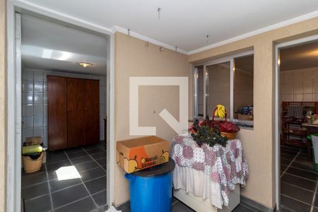 Casa à venda com 254m², 5 quartos e 3 vagas Casa à venda com 254m², 5 quartos e 3 vagasÁrea de Serviço