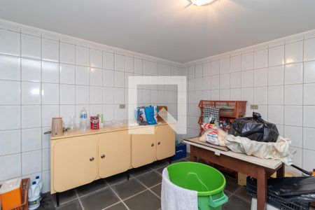 Casa à venda com 254m², 5 quartos e 3 vagas Casa à venda com 254m², 5 quartos e 3 vagasQuarto 3